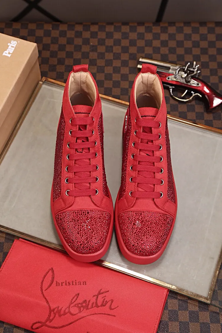 Ex-factory price 480. christian louboutin (CL red sole shoes) counter hot diamond series, high-top casual sneakers for couples 📢 📢 📢 Exclusive hot style release 🎈🎈💪 Movable latex feet 👻 Finished outsole sewing line [satisfied] 😝Female 35-40# Male 38#-46, global supply😝 [Top version]: original imported cowhide upper, top original leather lining, original molded TPU outsole, original 1:1 detail processing, original shoe last, large quantity available from stock,